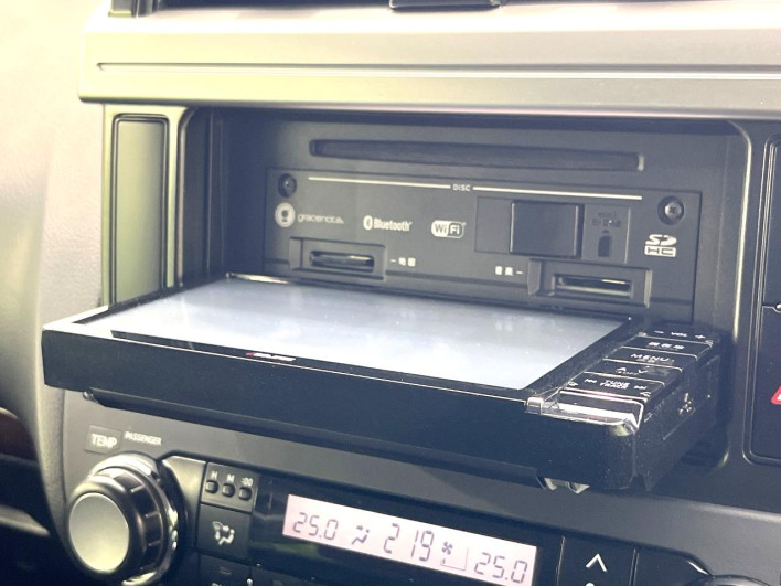 2016 Toyota Land Cruiser Prado LDA-GDJ150W (UW-6a238f57d105c)[13]