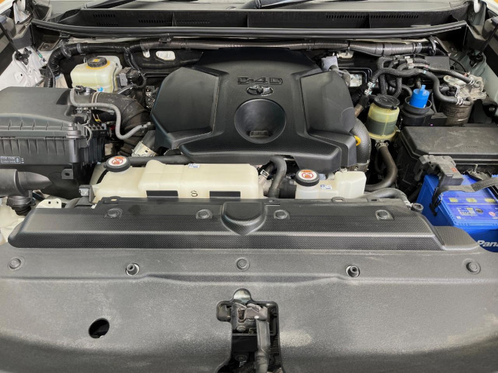 2019 Toyota Land Cruiser Prado LDA-GDJ150W (UW-6a238f585eefc)[18]