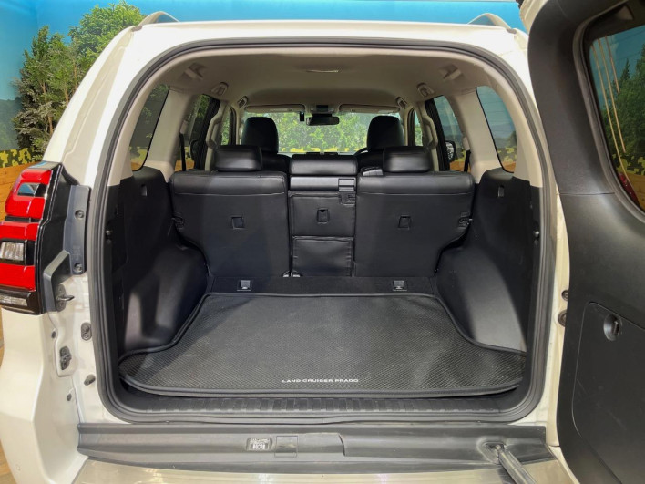 2019 Toyota Land Cruiser Prado LDA-GDJ150W (UW-6a238f585eefc)[7]