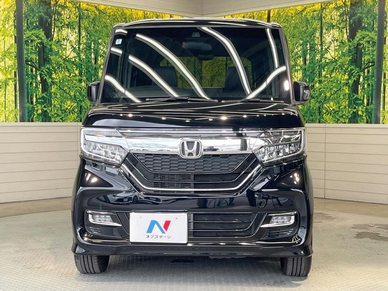 2018 Honda N-BOX CUSTOM DBA-JF3 (UW-6a238fb2590b6)[19]