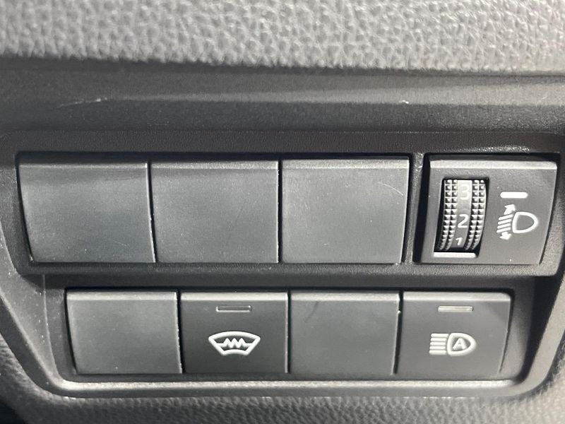2024 Toyota Yaris 5BA-MXPA15 (UW-6a2390667b39b)[17]