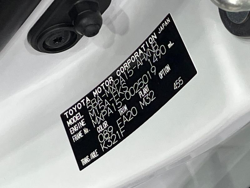 2024 Toyota Yaris 5BA-MXPA15 (UW-6a2390667b39b)[1]