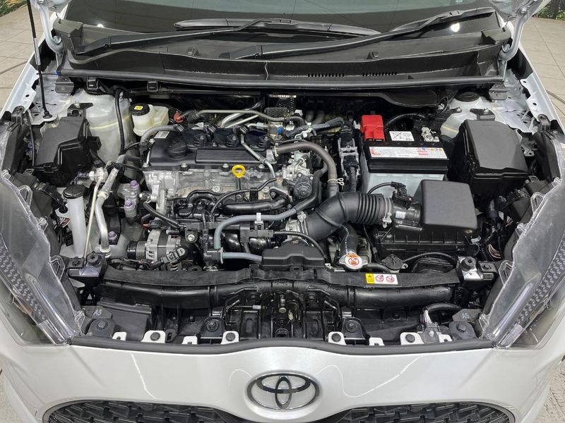 2024 Toyota Yaris 5BA-MXPA15 (UW-6a2390667b39b)[5]