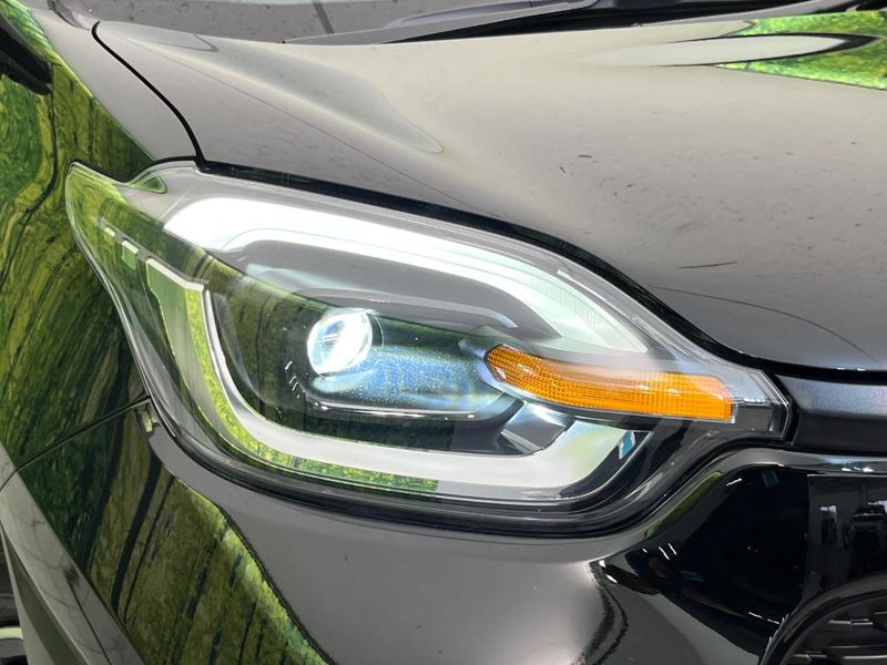 2024 Toyota Sienta 6AA-MXPL10G (UW-6a23907892e9b)[13]