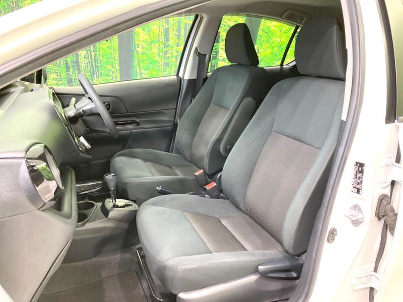 2017 Toyota Aqua DAA-NHP10 (UW-6a23909896dee)[6]