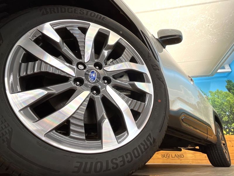 2025 Subaru Forester 5AA-SLG (UW-6a2390cab40bb)[25]
