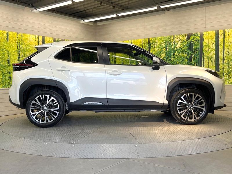 2021 Toyota Yaris Cross 6AA-MXPJ10 (UW-6a24e12845bdd)[12]