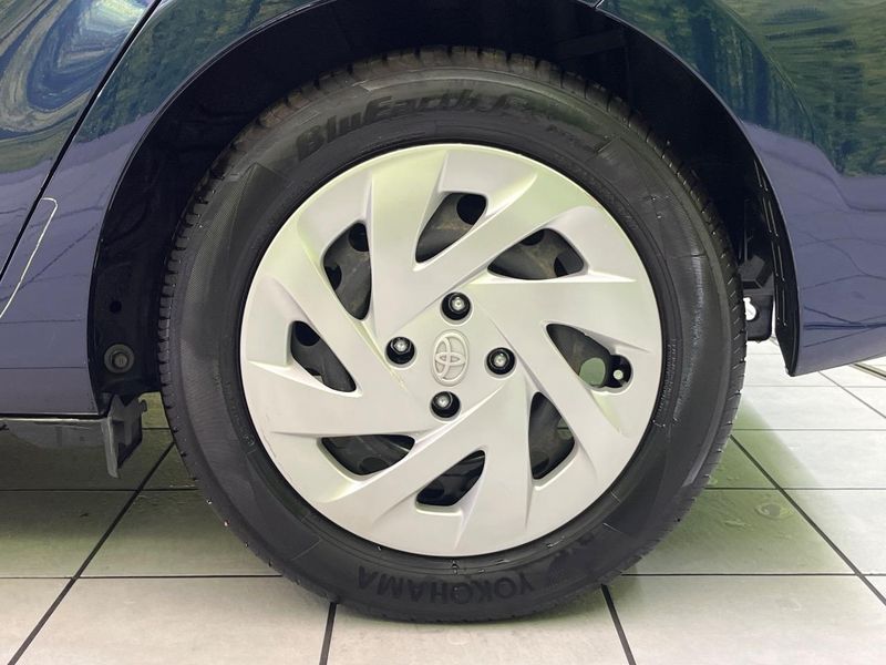 2019 Toyota Aqua DAA-NHP10 (UW-6a24e154a0f54)[16]