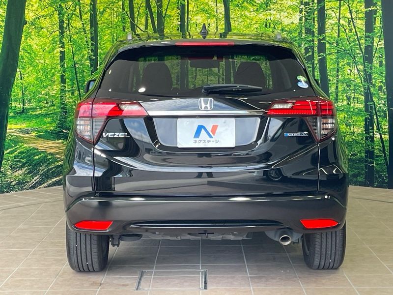 2018 Honda Vezel DAA-RU3 (UW-6a24e16a4c629)[8]