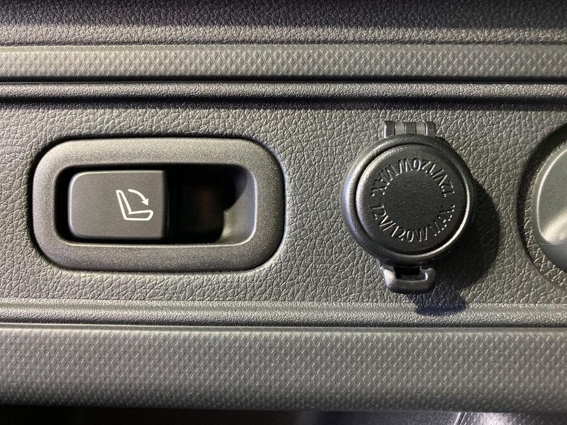 2022 Subaru Forester 5AA-SKE (UW-6a24e17f35288)[13]