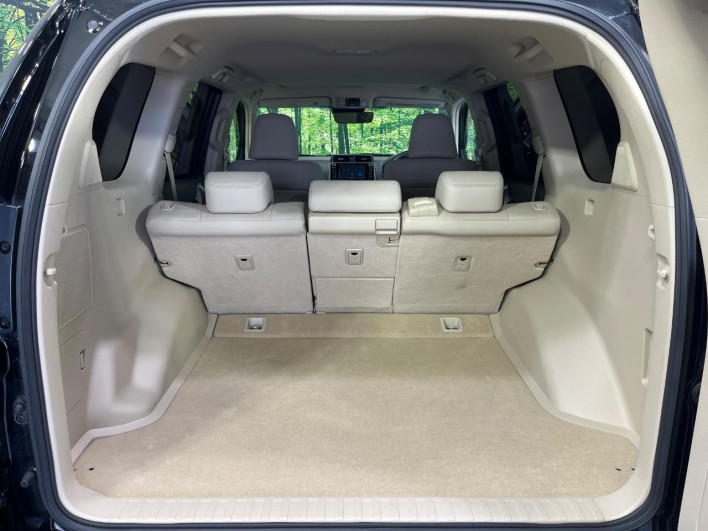 2018 Toyota Land Cruiser Prado CBA-TRJ150W (UW-6a24e186ae427)[25]