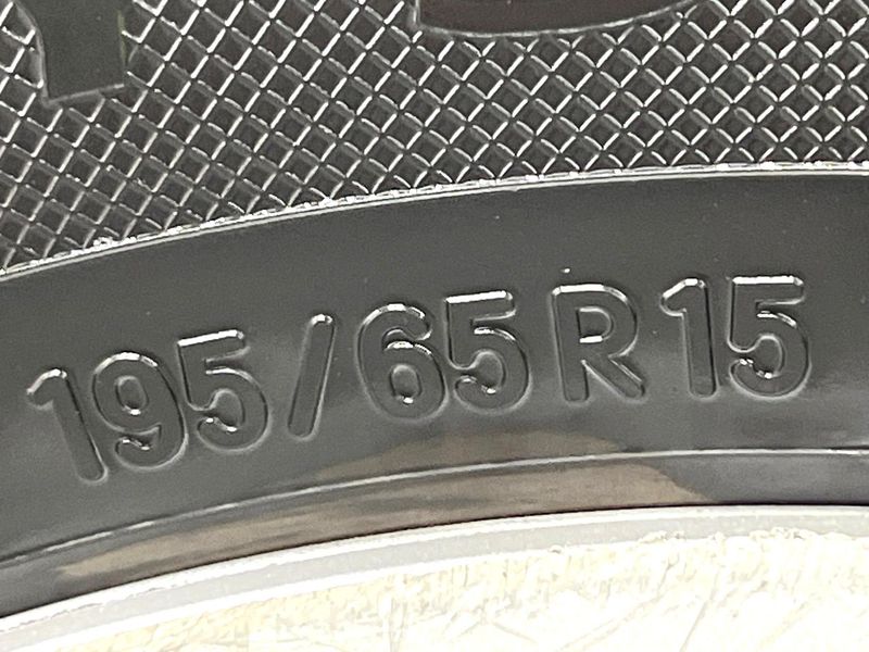 2018 Toyota Prius DAA-ZVW50 (UW-6a24e1c9b8712)[9]