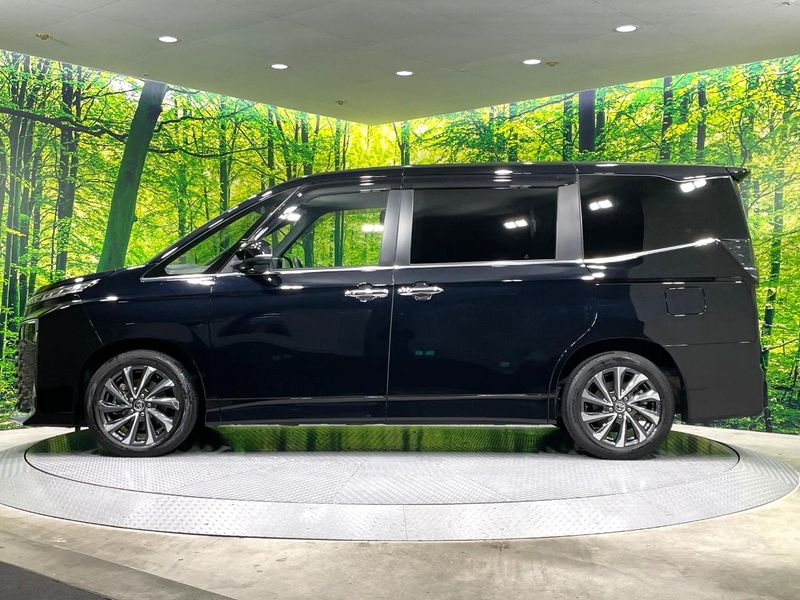 2023 Toyota Voxy 6AA-ZWR90W (UW-6a24e1dbc5cc8)[6]