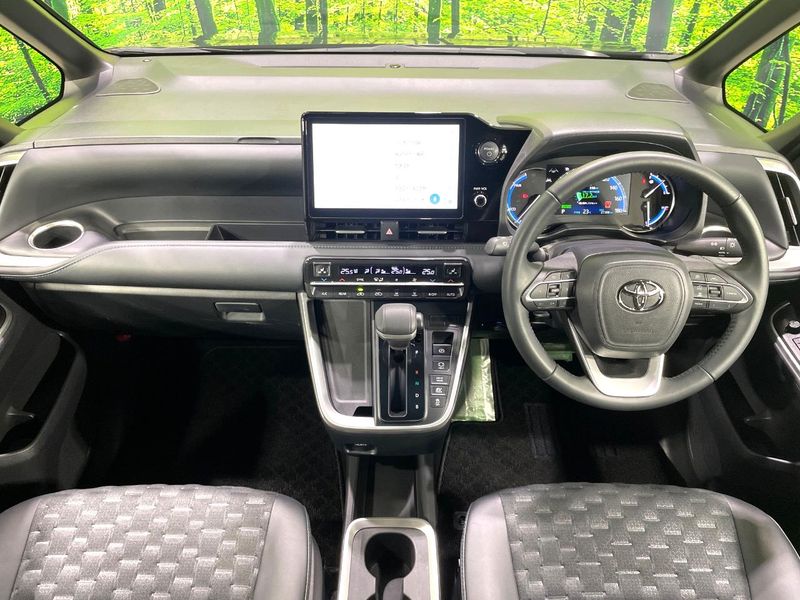 2023 Toyota Voxy 6AA-ZWR90W (UW-6a24e1dbc5cc8)[19]