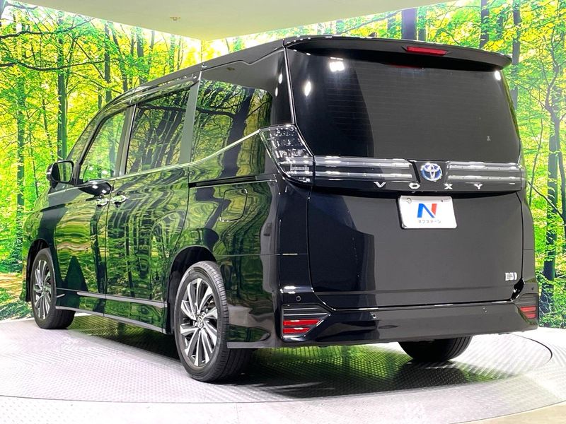 2023 Toyota Voxy 6AA-ZWR90W (UW-6a24e1dbc5cc8)[7]