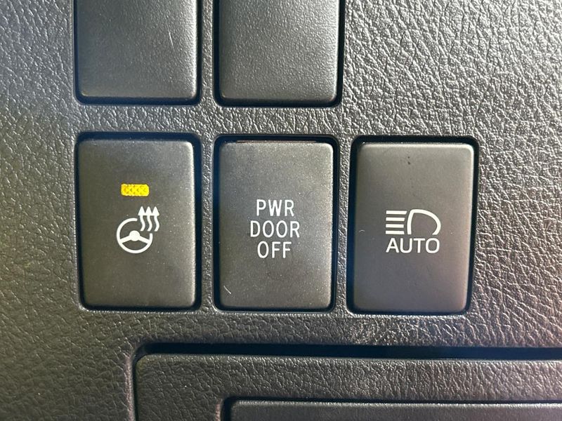 2023 Toyota Alphard 3BA-AGH30W (UW-6a263154e74e3)[28]