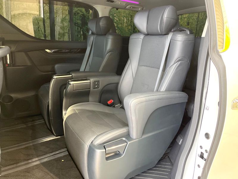 2023 Toyota Alphard 3BA-AGH30W (UW-6a2631556abaa)[12]