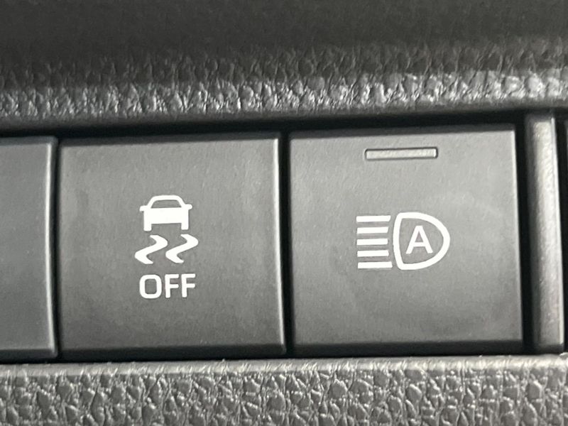2024 Toyota Harrier Hybrid 6AA-AXUH80 (UW-6a26316a7d700)[22]