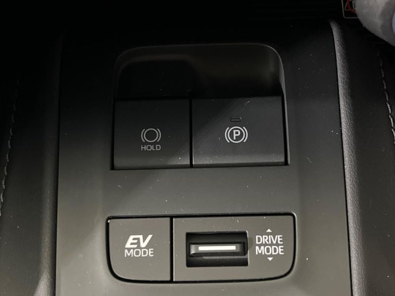 2024 Toyota Harrier Hybrid 6AA-AXUH80 (UW-6a26316a7d700)[28]