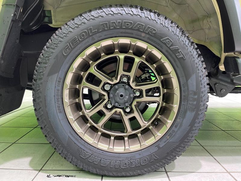 2025 Toyota Land Cruiser 70 3DA-GDJ76W (UW-6a2631b939baa)[11]