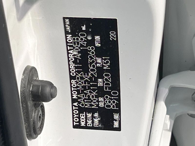 2022 Toyota Aqua 6AA-MXPK11 (UW-6a26329a3ba9c)[1]