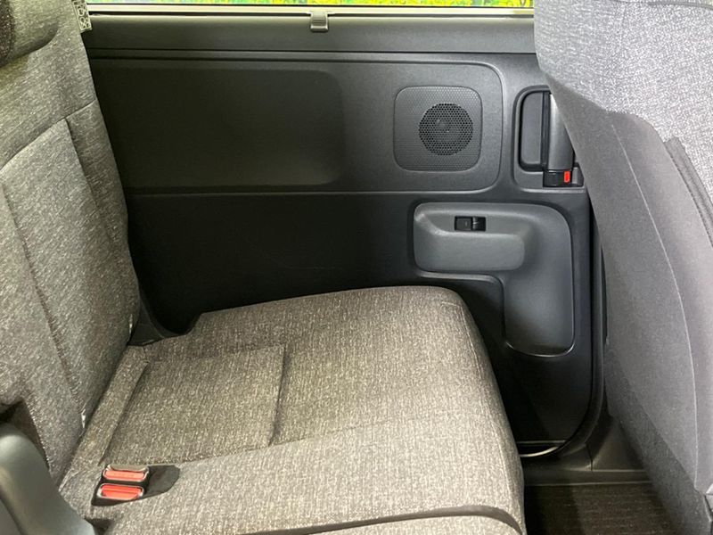 2025 Toyota Sienta 6AA-MXPL10G (UW-6a2632a1765b1)[13]