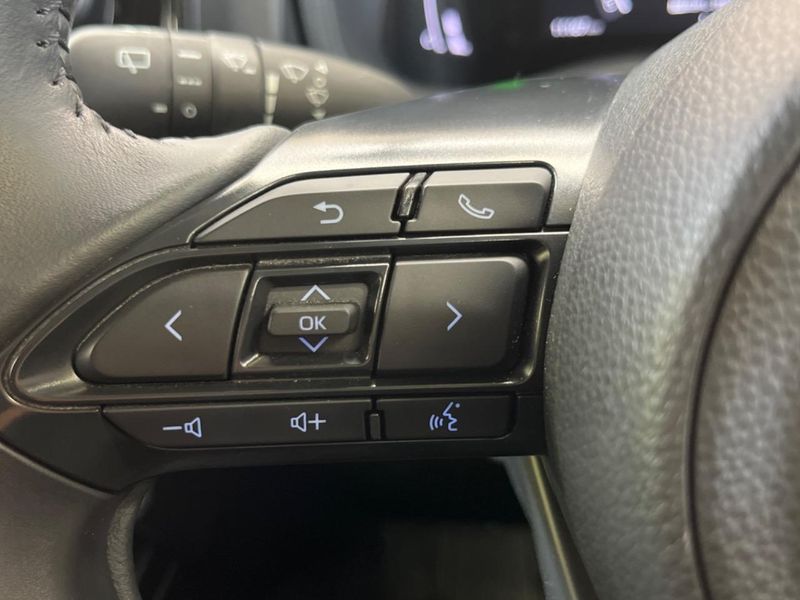 2025 Toyota Sienta 6AA-MXPL10G (UW-6a2632a1765b1)[29]