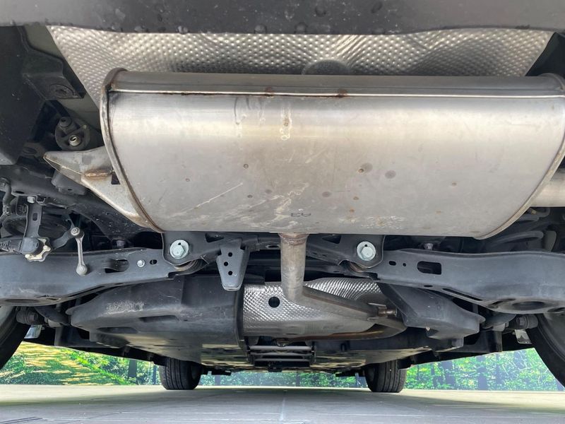 2018 Toyota C-HR DAA-ZYX10 (UW-6a263333bf221)[29]