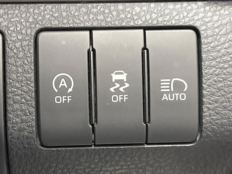 2018 Toyota Harrier DBA-ASU60W (UW-6a2783a0988a6)[21]
