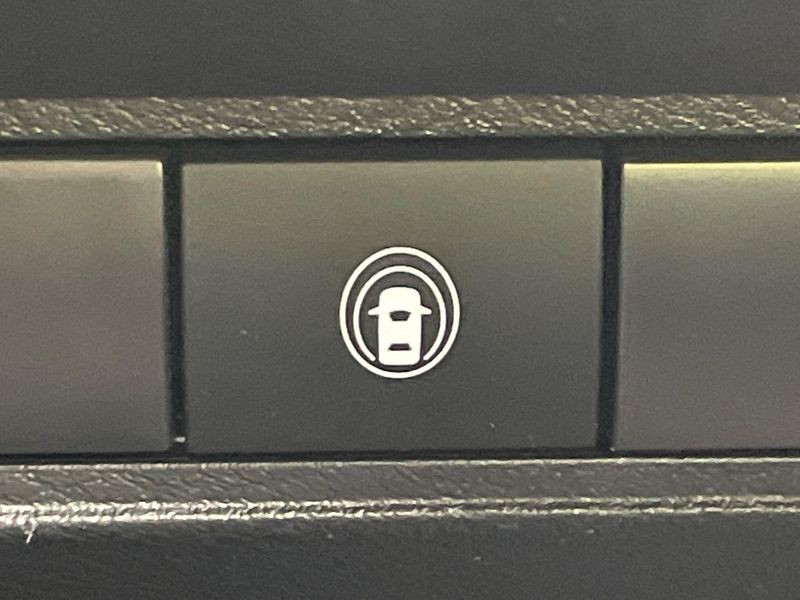 2022 Nissan Aura 6AA-FE13 (UW-6a2783f9de1e2)[24]