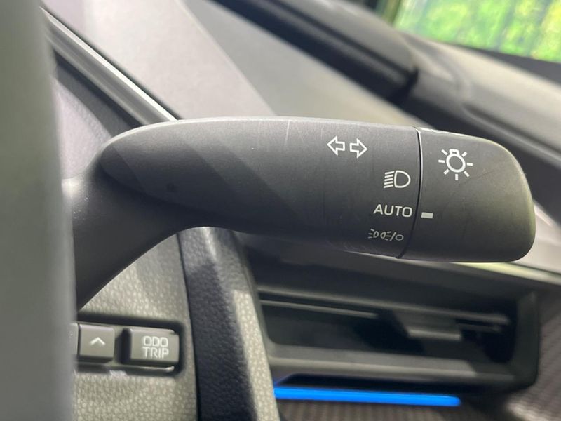 2025 Toyota Prius 6AA-MXWH60 (UW-6a2785280e1bd)[17]