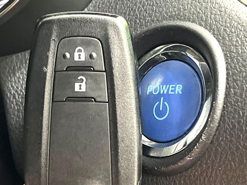 2019 Toyota C-HR DAA-ZYX10 (UW-6a2785d1e8ff0)[6]