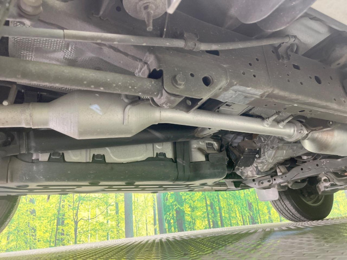 2018 Toyota Land Cruiser Prado LDA-GDJ150W (UW-6a28d52ad7a13)[26]