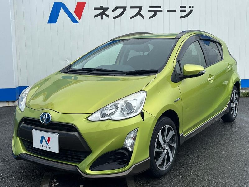 2015 Toyota Aqua DAA-NHP10 (UW-6a28d65c88386)[14]