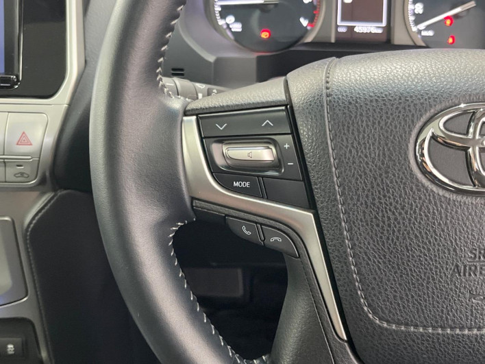 2017 Toyota Land Cruiser Prado CBA-TRJ150W (UW-6a28d69f2553b)[21]