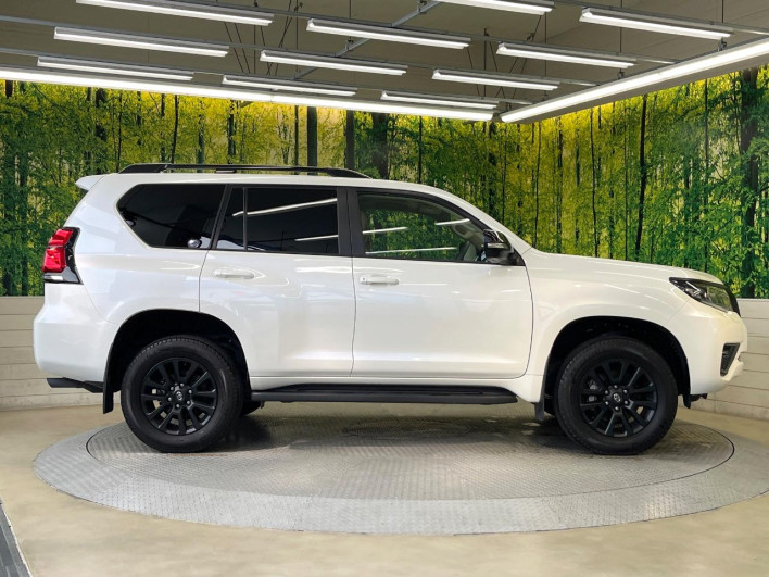 2022 Toyota Land Cruiser Prado 3BA-TRJ150W (UW-6a28d6a08bc84)[27]