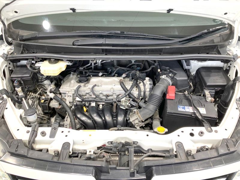 2015 Toyota Voxy DBA-ZRR80W (UW-6a28d6cbc8a5d)[9]