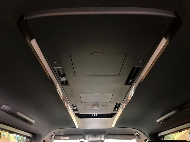 2024 Toyota Alphard Hybrid 6AA-AAHH40W (UW-6a2a25e77869e)[29]