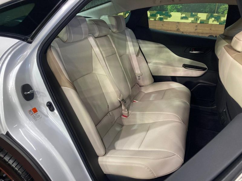 2023 Toyota Crown Crossover 6AA-AZSH35 (UW-6a2a261266340)[29]