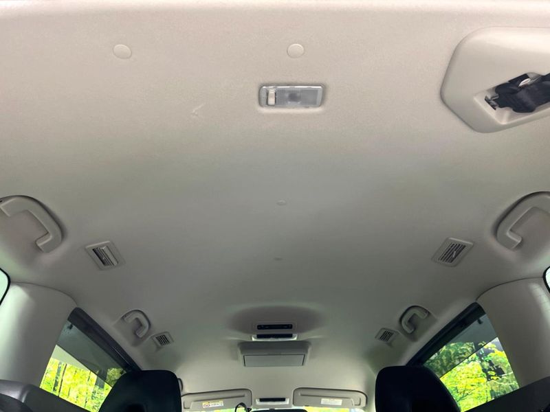2017 Nissan Serena DAA-GNC27 (UW-6a2a26686eca3)[6]