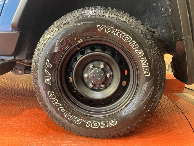 2013 Toyota FJ CRUISER CBA-GSJ15W (UW-6a2a266edf352)[9]