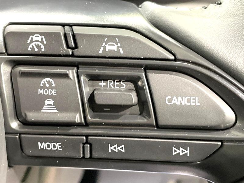 2025 Toyota Sienta 6AA-MXPL10G (UW-6a2a275779255)[14]