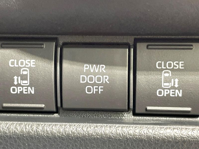 2025 Toyota Sienta 6AA-MXPL10G (UW-6a2a275779255)[10]