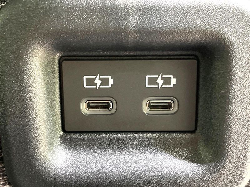 2025 Toyota Sienta 6AA-MXPL10G (UW-6a2a275779255)[7]