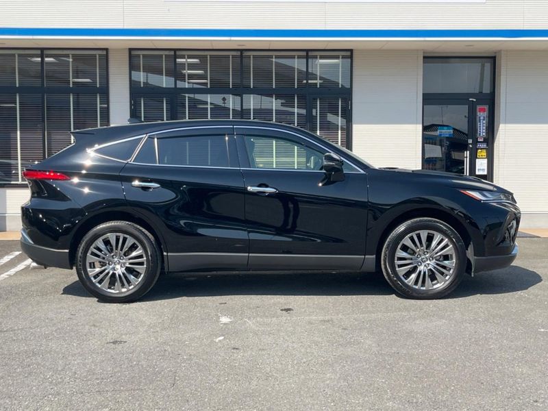 2021 Toyota Harrier 6BA-MXUA80 (UW-6a2a275b2359a)[19]