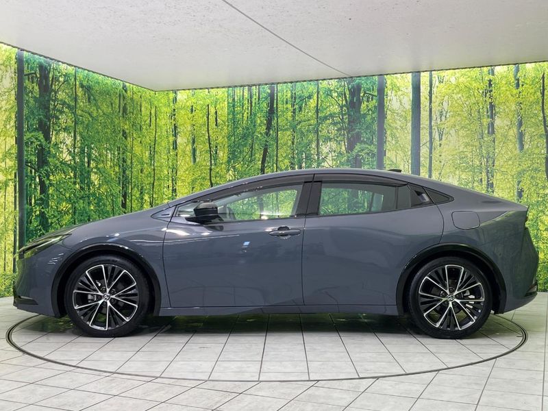 2023 Toyota Prius 6AA-MXWH60 (UW-6a2a276023e9b)[11]