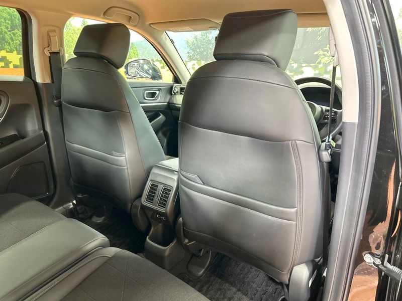 2022 Honda Vezel 6AA-RV5 (UW-6a2a278de5f6a)[22]