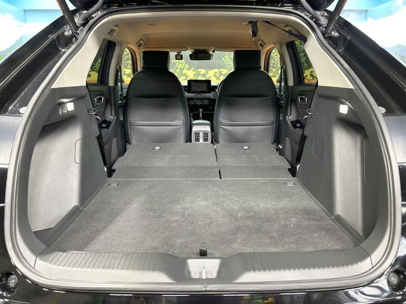 2022 Honda Vezel 6AA-RV5 (UW-6a2a278de5f6a)[26]