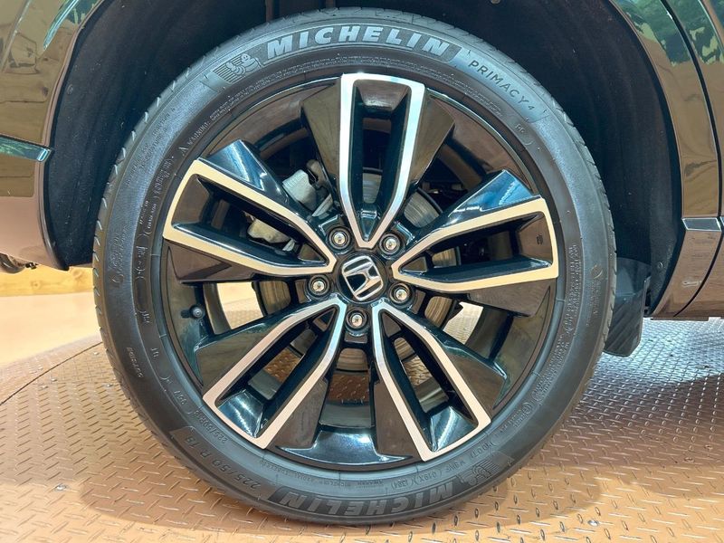 2022 Honda Vezel 6AA-RV5 (UW-6a2a278de5f6a)[8]