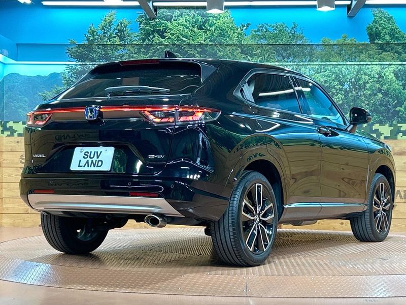 2022 Honda Vezel 6AA-RV5 (UW-6a2a278de5f6a)[14]